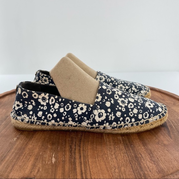 Tory Burch Risa Navy Blue Floral Print Espadrilles Shoes size 8 - Picture 3 of 14